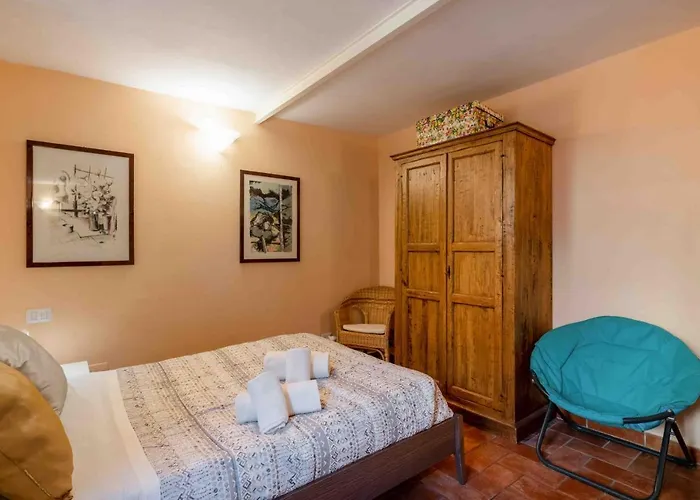 Διαμέρισμα San Frediano Cozy Studio With Private Patio Φλωρεντία