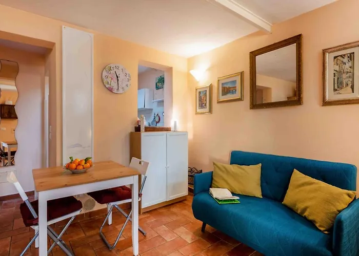 San Frediano Cozy Studio With Private Patio Διαμέρισμα *