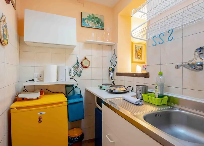 San Frediano Cozy Studio With Private Patio Διαμέρισμα *